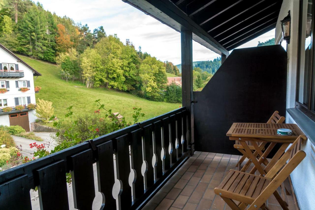 Schwanen-Resort Baiersbronn Extérieur photo